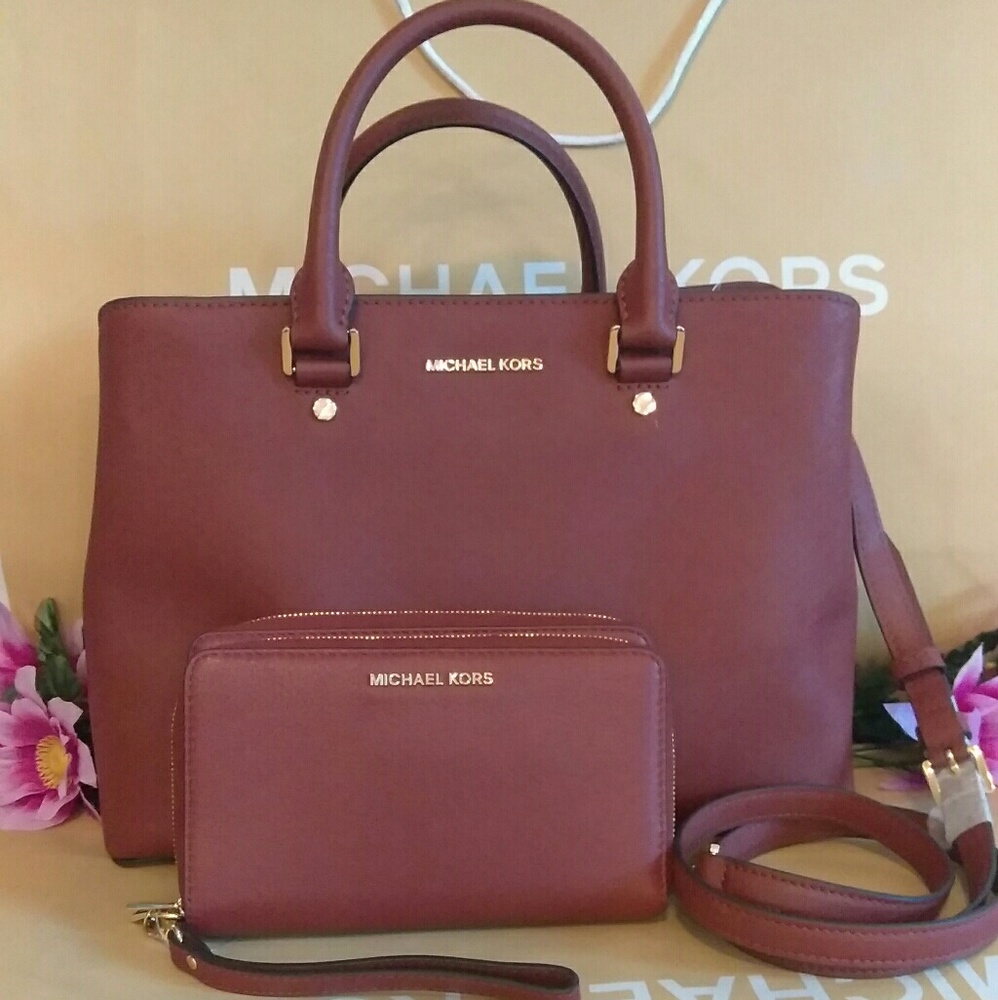SALE 💰Michael Kors purse bag w/ wristlet wallet